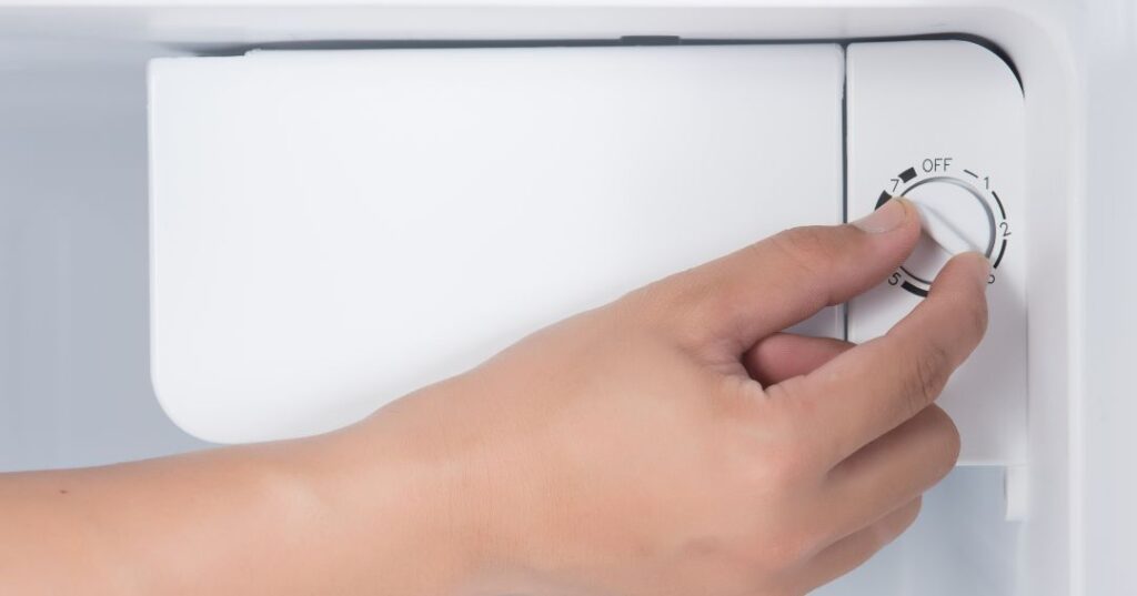 Conserto de Freezer em Americana | Assistência Perto de Mim Troca de termostato